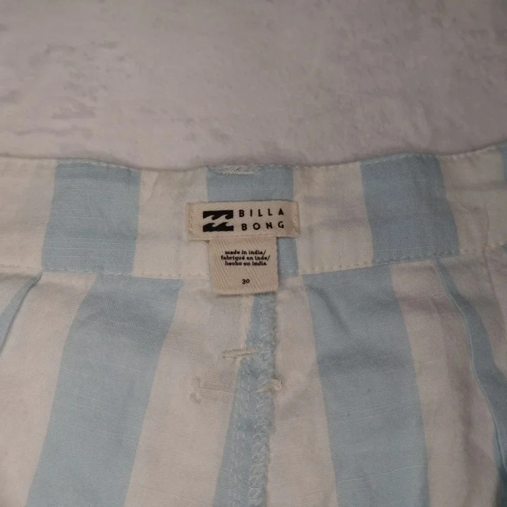 NWT Billabong Blue and white Striped Shorts - Picture 6 of 8